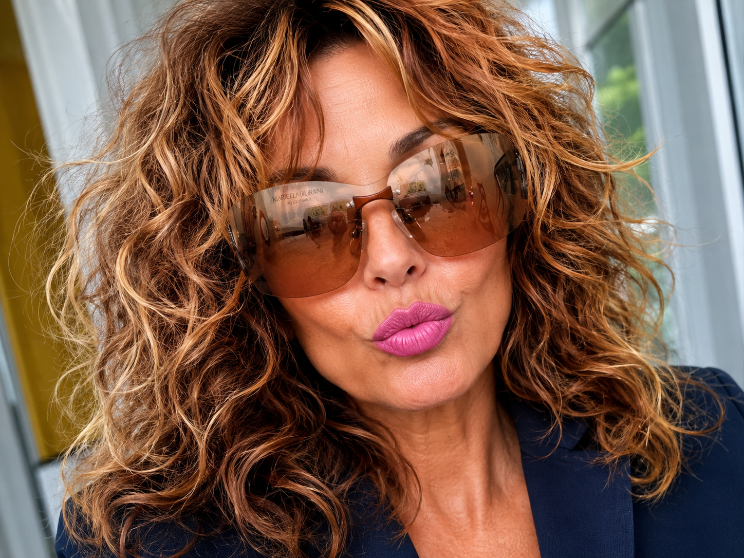 Mariella Burani zonnebril met ponyhaar